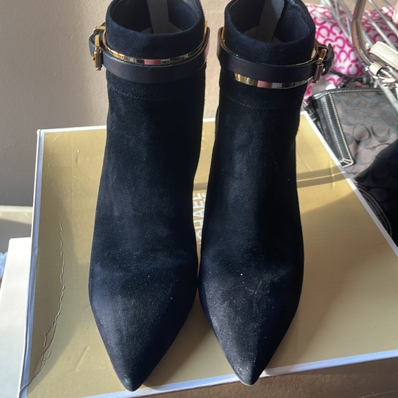 Michael kors booties - Picture 2 of 3
